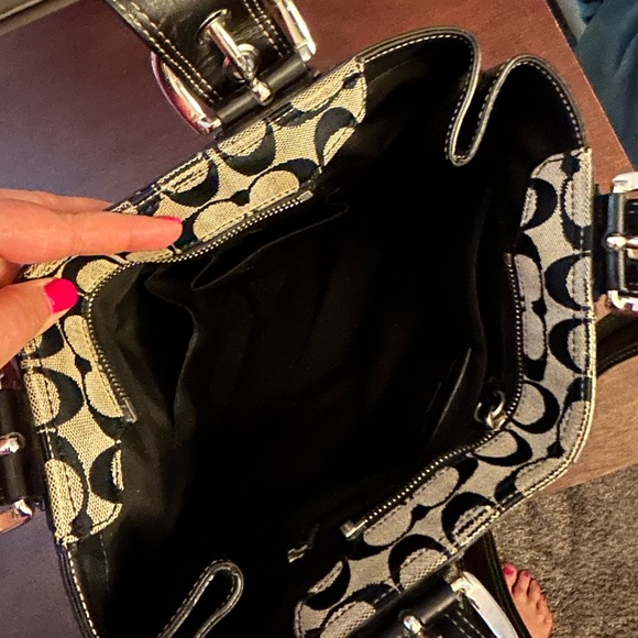 Coach purse - Picture 3 of 5